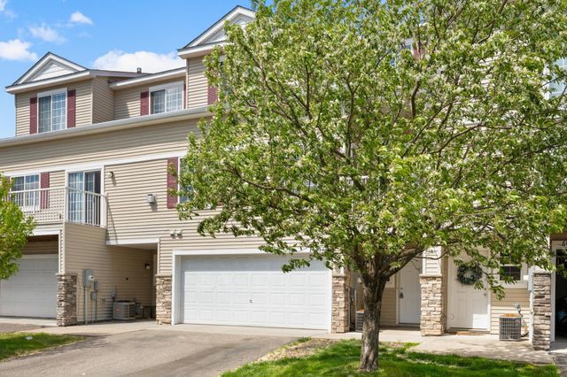 6833 Pine Crest Trl S, Cottage Grove, MN 55016