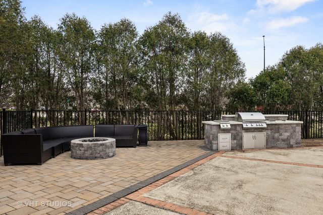 1711 Buttonwood Circle 2821, Schaumburg, IL 60173