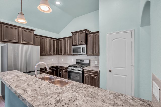 15031 Meadow Glen N, Conroe, TX 77306