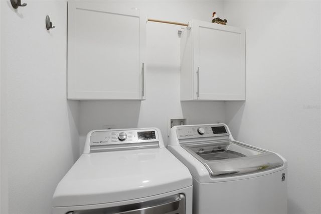 834 MILLSHORE DRIVE, Chuluota, FL 32766