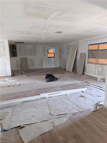 3000 Poinciana DR, Naples, FL 34105