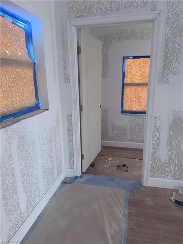 3000 Poinciana DR, Naples, FL 34105