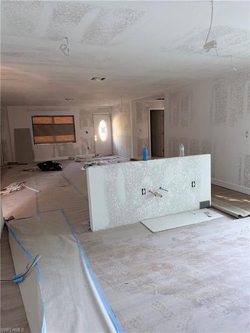 3000 Poinciana DR, Naples, FL 34105