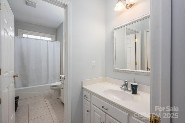 7522 Turnberry Lane, Stanley, NC 28164