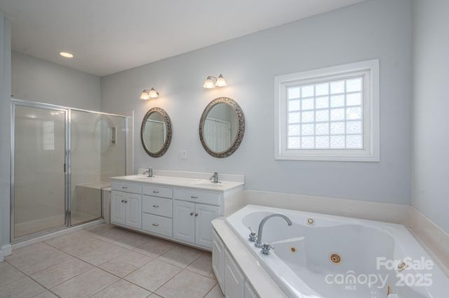 7522 Turnberry Lane, Stanley, NC 28164