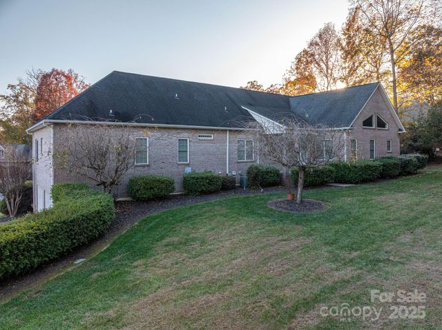 7522 Turnberry Lane, Stanley, NC 28164
