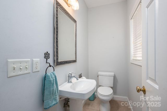 7522 Turnberry Lane, Stanley, NC 28164