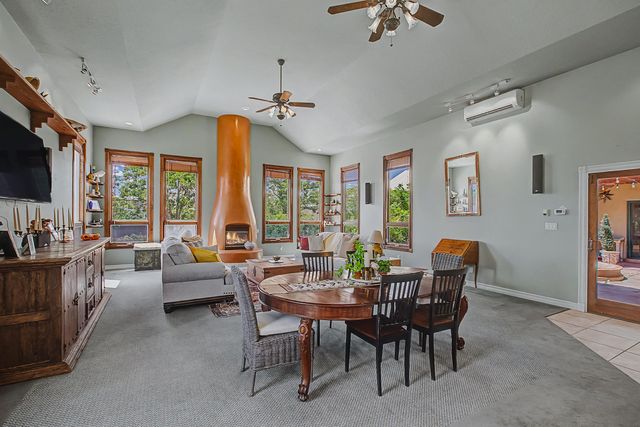 315 Laguna Seca Lane NW, Albuquerque, NM 87104