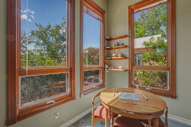 315 Laguna Seca Lane NW, Albuquerque, NM 87104