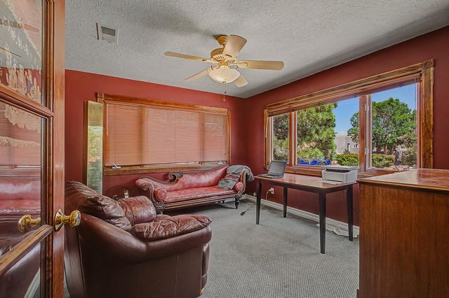 315 Laguna Seca Lane NW, Albuquerque, NM 87104