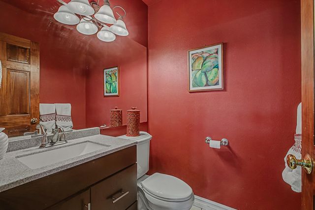 315 Laguna Seca Lane NW, Albuquerque, NM 87104
