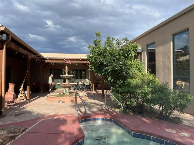 315 Laguna Seca Lane NW, Albuquerque, NM 87104