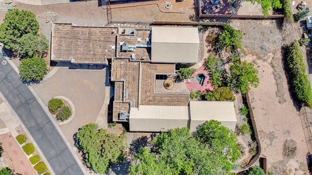 315 Laguna Seca Lane NW, Albuquerque, NM 87104