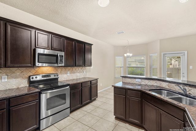 5442 Bright Run, San Antonio, TX 78240