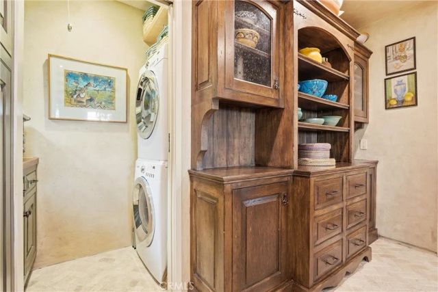 260 High, Laguna Beach, CA 92651