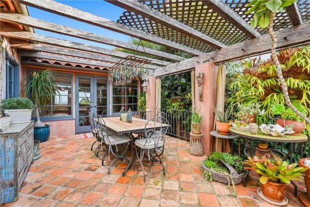260 High, Laguna Beach, CA 92651