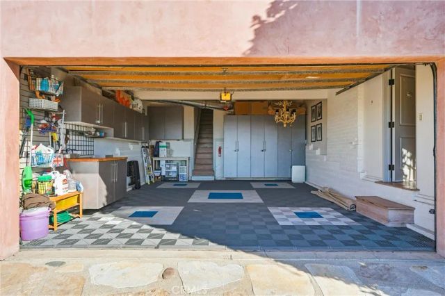 260 High, Laguna Beach, CA 92651