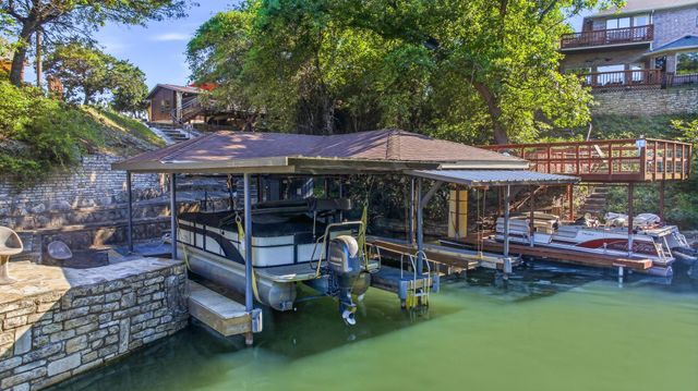 624 Williamsburg Court, Granbury, TX 76048