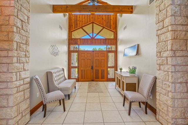 624 Williamsburg Court, Granbury, TX 76048