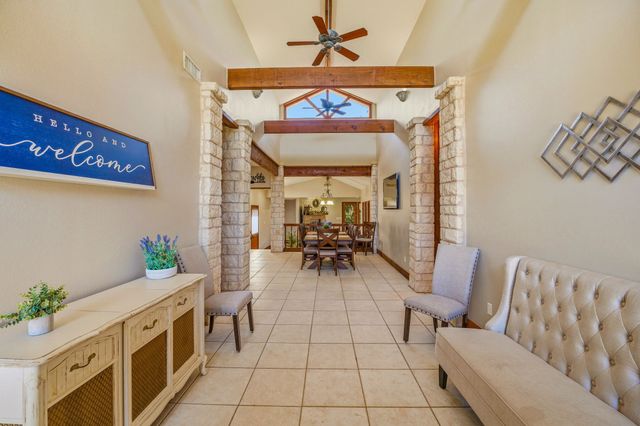 624 Williamsburg Court, Granbury, TX 76048