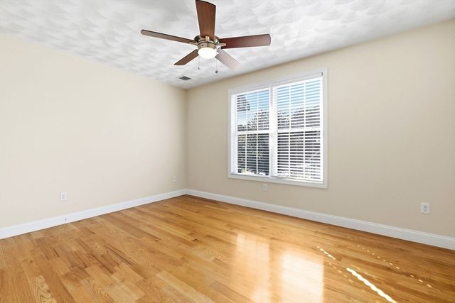 1 Lois Lane, Lynn, MA 01905