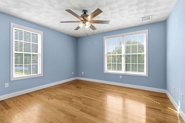 1 Lois Lane, Lynn, MA 01905