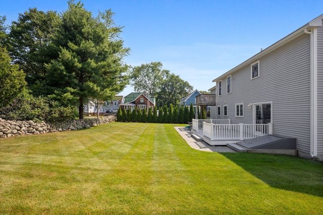 1 Lois Lane, Lynn, MA 01905