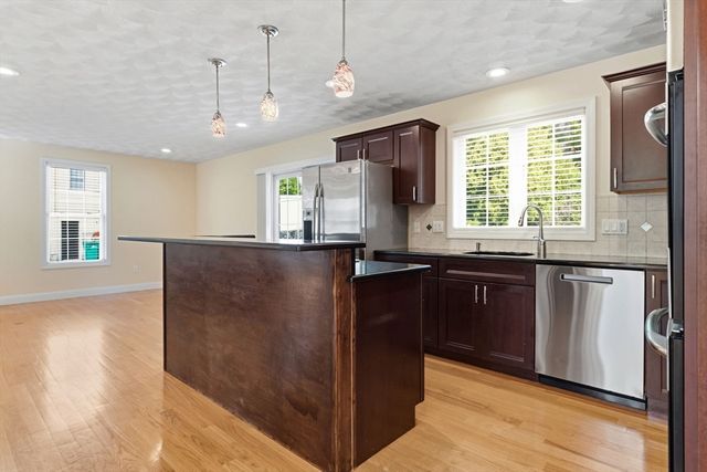 1 Lois Lane, Lynn, MA 01905