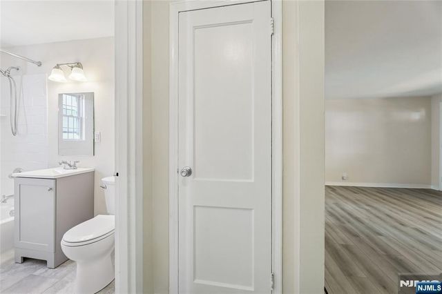 40 Clark Court 104, Rutherford, NJ 07070