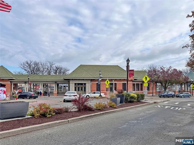 40 Clark Court 104, Rutherford, NJ 07070