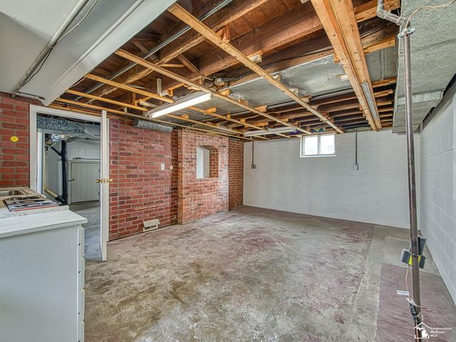 527 E Fifth Street, Monroe, MI 48161