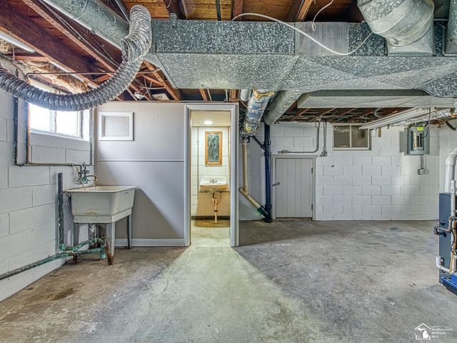 527 E Fifth Street, Monroe, MI 48161