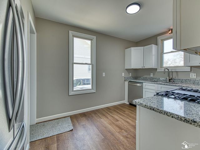 527 E Fifth Street, Monroe, MI 48161