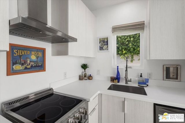 314 E Stevens Road 10, Palm Springs, CA 92262