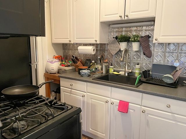 64 Queensberry 314, Boston, MA 02215