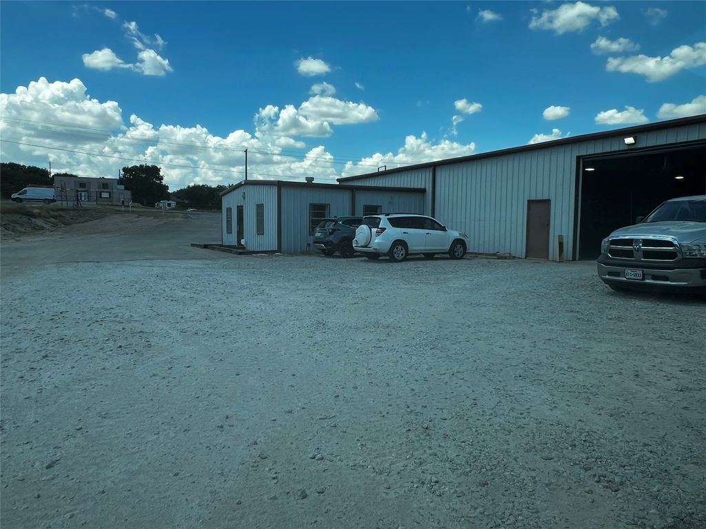1806 N MAIN Street, Weatherford, TX 76085 — photo 3