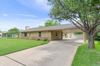 1115 Hackberry DR, Marble Falls, TX 78654