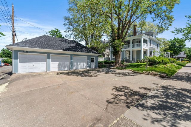 2320 Humboldt Avenue S, Minneapolis, MN 55405