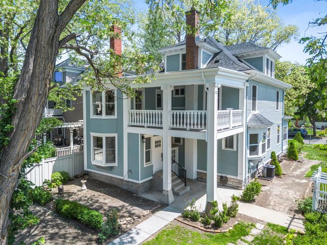 2320 Humboldt Avenue S, Minneapolis, MN 55405