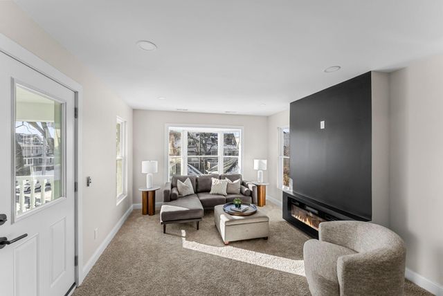 2320 Humboldt Avenue S, Minneapolis, MN 55405