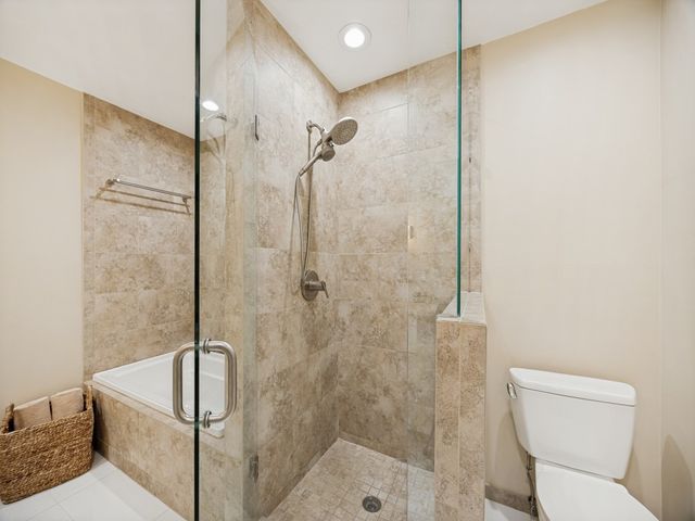 6230 Bandera Avenue C, Dallas, TX 75225