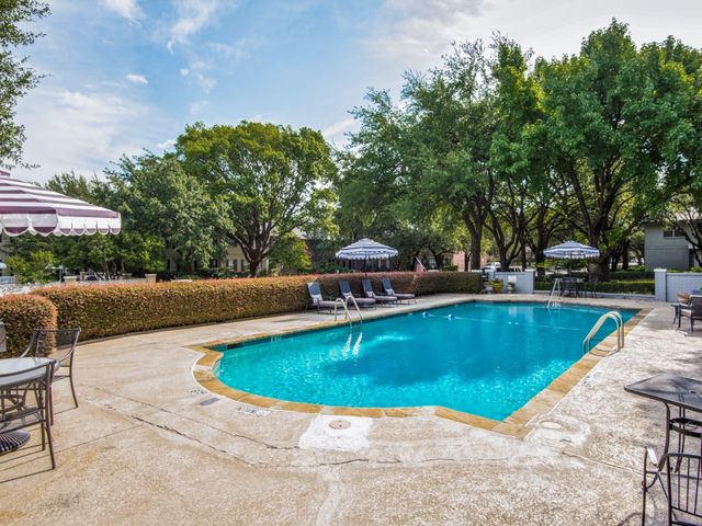 6230 Bandera Avenue C, Dallas, TX 75225