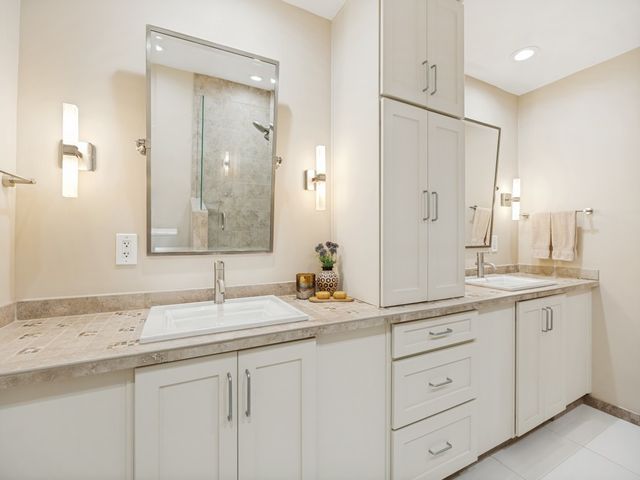 6230 Bandera Avenue C, Dallas, TX 75225
