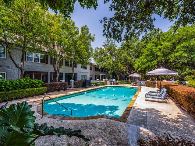 6230 Bandera Avenue C, Dallas, TX 75225
