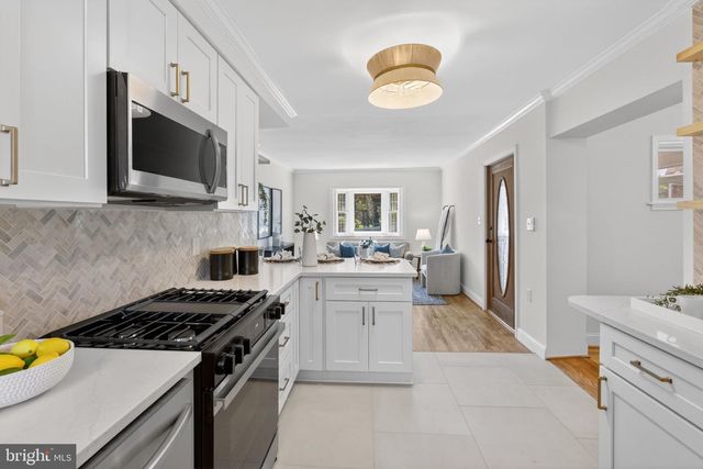 7128 PARKVIEW AVE, Falls Church, VA 22042