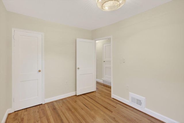 7128 PARKVIEW AVE, Falls Church, VA 22042