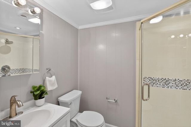 7128 PARKVIEW AVE, Falls Church, VA 22042