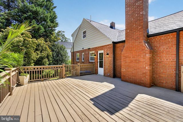 7128 PARKVIEW AVE, Falls Church, VA 22042