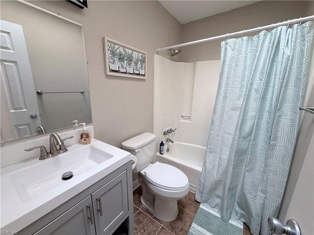 1528 Jameson DR, Virginia Beach, VA 23464