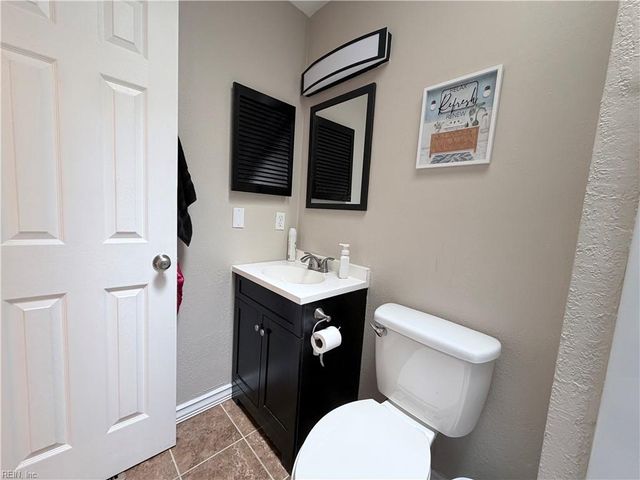 1528 Jameson DR, Virginia Beach, VA 23464